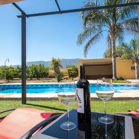 Holiday home Cubo's De La Rosa *